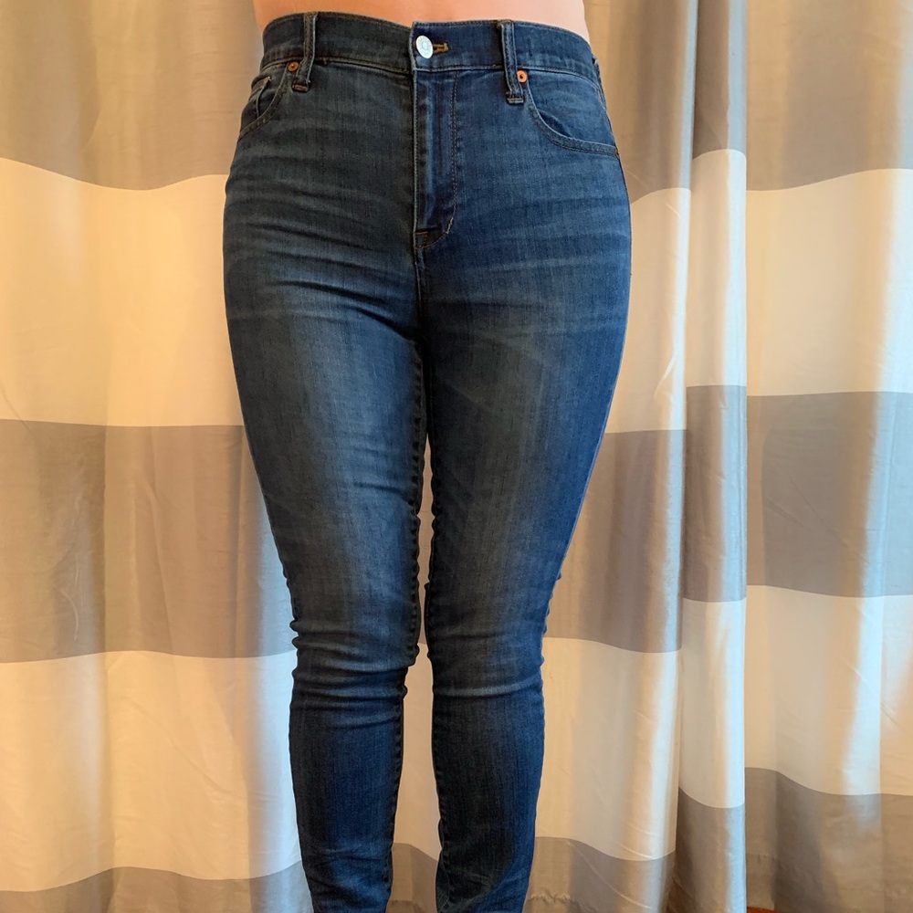 Madewell medium/dark wash jeans